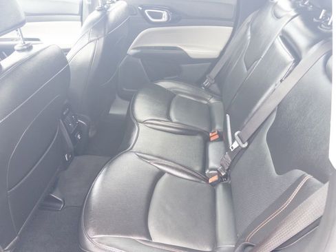 Used 2022 Jeep Compass Limited w/ Sun and Sound Group image 16