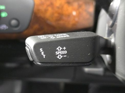 Used 2017 Audi A4 2.0T Premium Plus w/ Premium Plus Package image 23