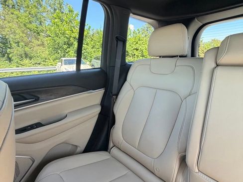 Certified 2023 Jeep Grand Cherokee 4WD 4xe image 17