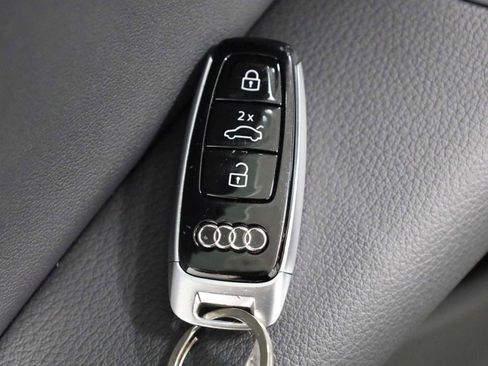 Used 2023 Audi Q8 Premium w/ Convenience Package AWD/4WD image 40