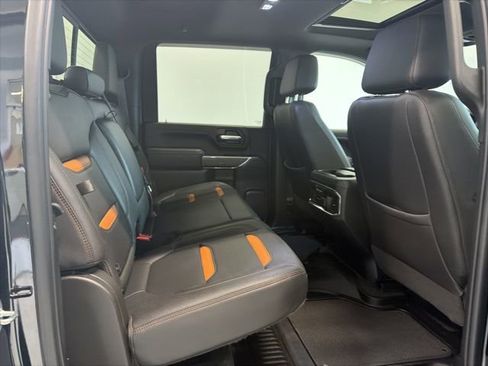Used 2021 GMC Sierra 2500 AT4 image 44