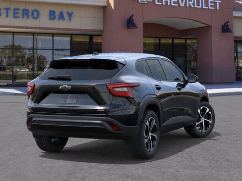 New 2026 Chevrolet Trax RS w/ Sunroof Package image 4