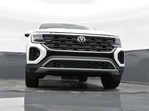 New 2026 Volkswagen Atlas Cross Sport SE image 25