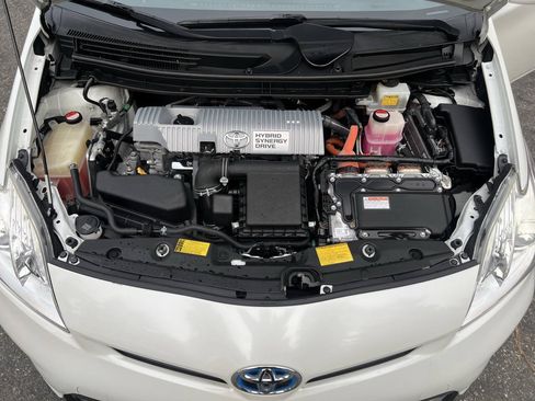 Used 2015 Toyota Prius Two FWD image 25