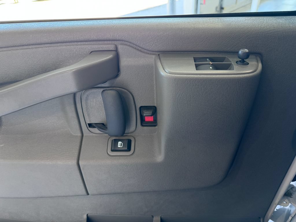 Used 2023 GMC Savana 3500 w/ Driver Convenience Package RWD image 19