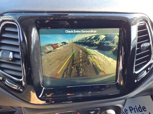 Used 2019 Jeep Compass Limited w/ Safety & Security Group image 10