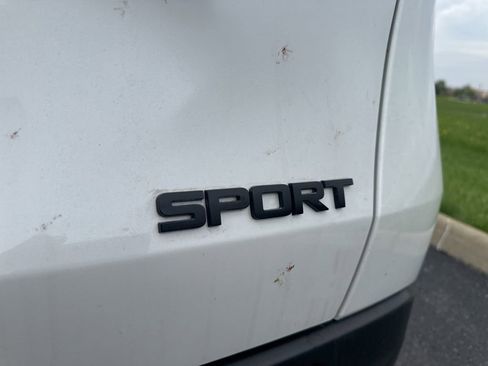 Used 2025 Honda HR-V Sport image 4