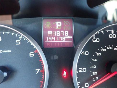 Used 2013 Subaru Outback 2.5i Premium w/ All-Weather Pkg AWD/4WD image 21