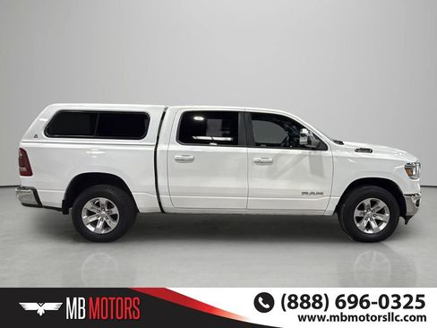 Used 2023 RAM 1500 Laramie AWD/4WD image 3