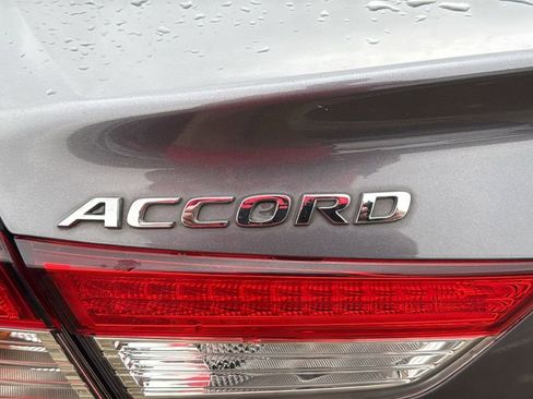 Used 2018 Honda Accord EX-L image 4