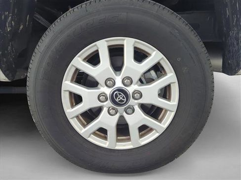 Certified 2025 Toyota Tacoma SR5 image 10
