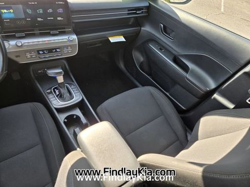 Used 2024 Hyundai Kona SEL image 15