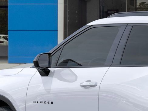 New 2025 Chevrolet Blazer LT w/ Midnight/Sport Edition image 12
