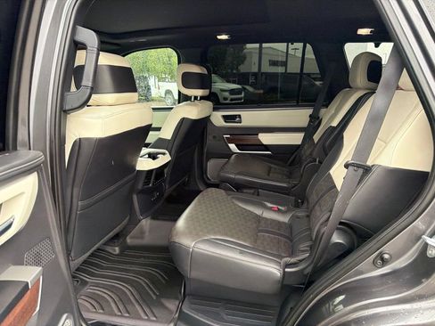 Used 2024 Toyota Sequoia Capstone AWD/4WD image 6