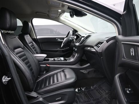 Used 2020 Ford Edge SEL w/ Convenience Package image 30