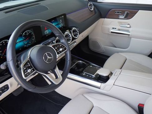 Certified 2022 Mercedes-Benz GLA 250 4MATIC image 2