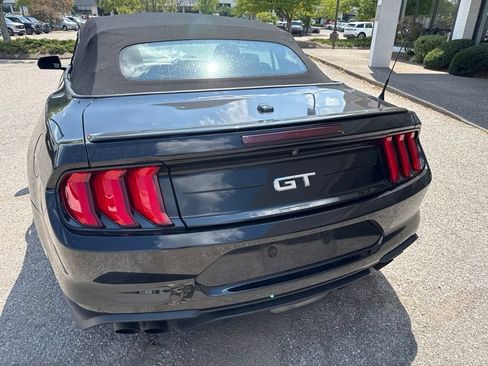 Used 2018 Ford Mustang GT Premium w/ Equipment Group 401A RWD image 9