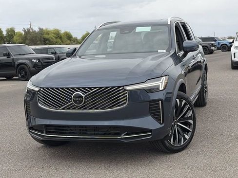 New 2026 Volvo XC90 B6 Plus w/ Protection Package Premier AWD/4WD image 3