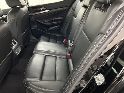 Used 2023 Nissan Maxima SL FWD image 24
