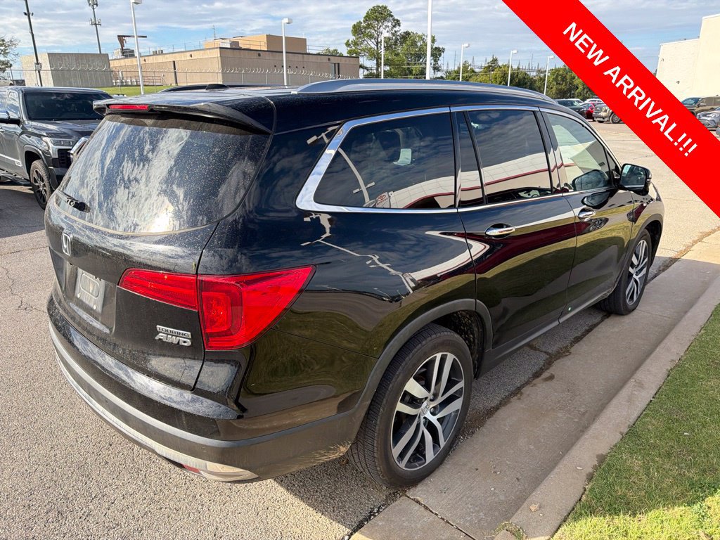 Used 2017 Honda Pilot Touring image 4
