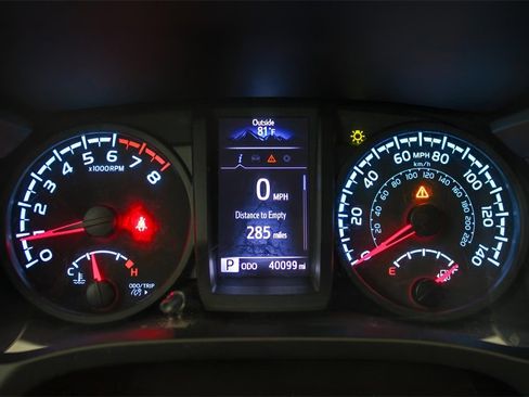 Used 2021 Toyota Tacoma SR image 29