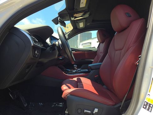 Certified 2024 BMW X4 M40i w/ Premium Package AWD/4WD image 8