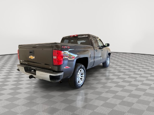 Used 2018 Chevrolet Silverado 1500 LT w/ All Star Edition AWD/4WD image 11