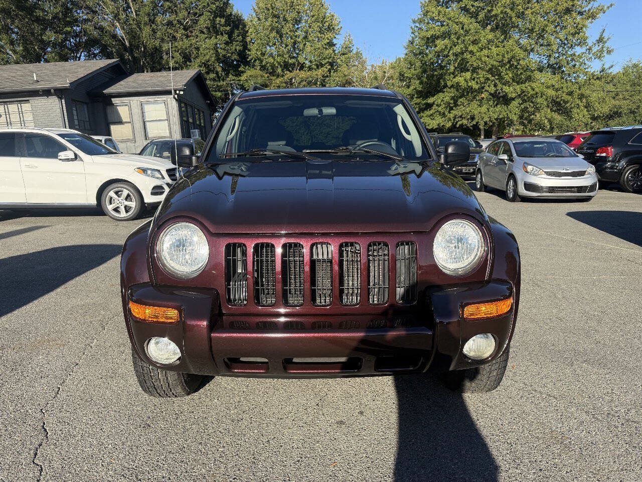 Used 2004 Jeep Liberty Limited RWD image 2