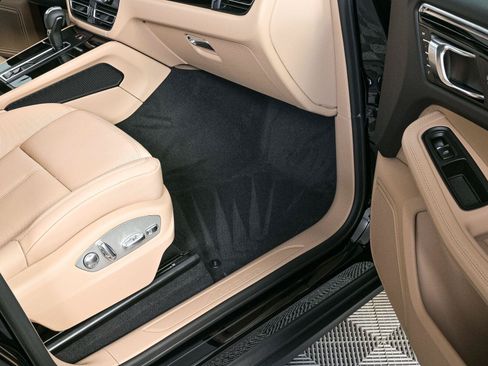 New 2026 Porsche Macan Turbo AWD/4WD image 24