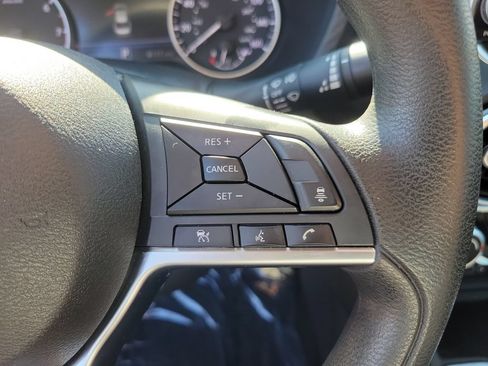 Certified 2024 Nissan Sentra SV FWD image 20