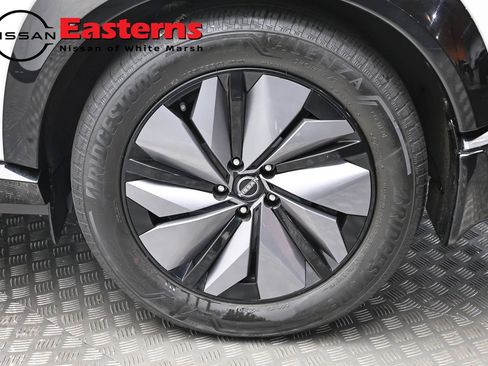 Used 2024 Nissan Ariya AWD image 8