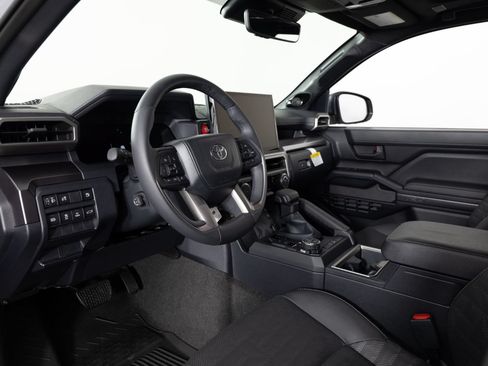 Used 2026 Toyota 4Runner TRD Off-Road Premium AWD/4WD image 14