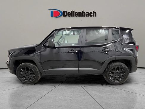 Used 2023 Jeep Renegade Latitude AWD/4WD image 2