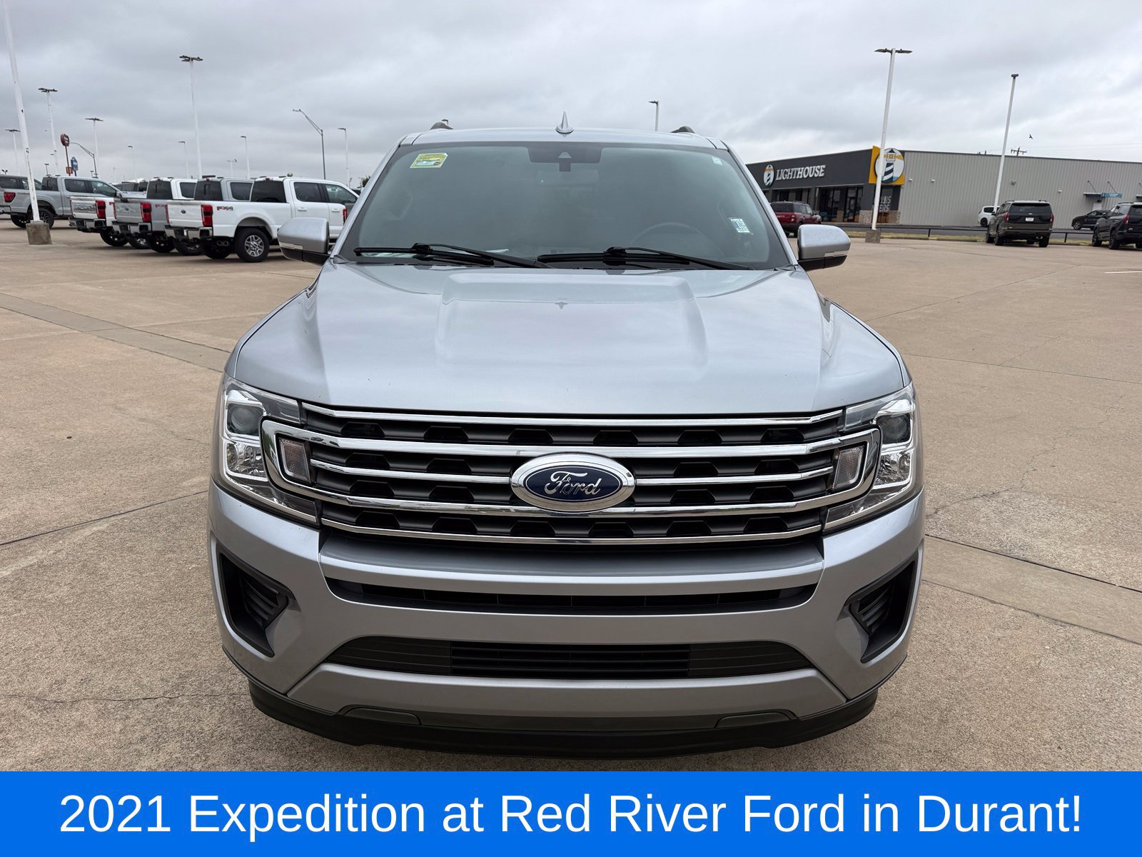 Used 2021 Ford Expedition XLT RWD image 2