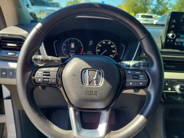 Used 2025 Honda Pilot EX-L image 14