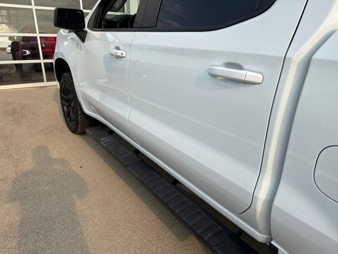 Used 2023 Chevrolet Silverado 1500 RST w/ Z71 Off-Road Package AWD/4WD image 13