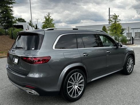 Certified 2025 Mercedes-Benz GLS 450 4MATIC image 8