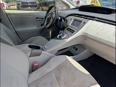 Used 2012 Toyota Prius Two FWD image 19