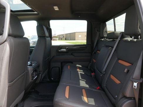 New 2026 GMC Sierra 2500 AT4 w/ AT4 Premium Plus Package AWD/4WD image 17
