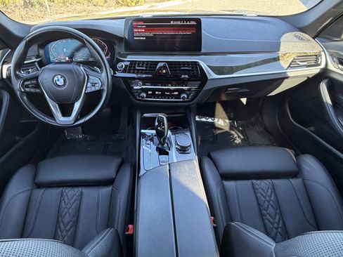 Used 2023 BMW 530i 530i w/ Convenience Package image 28