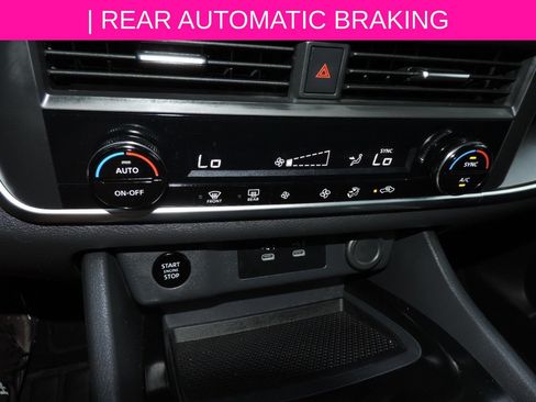 Certified 2025 Nissan Rogue SV FWD image 21