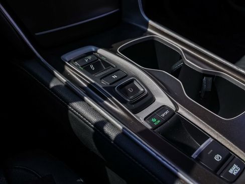 Used 2019 Honda Accord Touring image 30