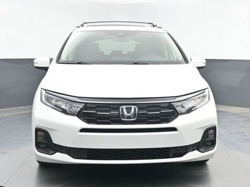 New 2026 Honda Odyssey Touring image 3
