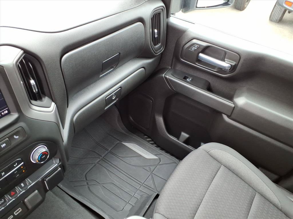 Used 2024 Chevrolet Silverado 2500 Custom w/ Custom Value Package AWD/4WD image 33