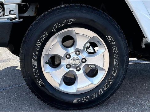 Used 2014 Jeep Wrangler Unlimited Sahara w/ Dual Top Group image 8