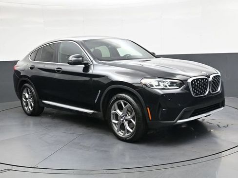Used 2023 BMW X4 xDrive30i w/ Premium Package AWD/4WD image 2
