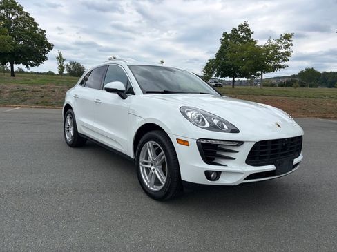 Used 2018 Porsche Macan S AWD/4WD image 9