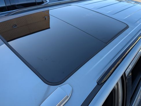 Used 2025 Chevrolet Suburban Z71 w/ Comfort Package image 14