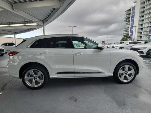 Certified 2025 Audi Q5 Premium Plus AWD/4WD image 13