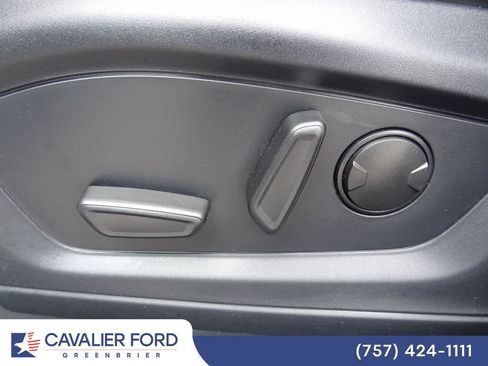Used 2026 Ford Explorer Active w/ Active Comfort Package AWD/4WD image 7